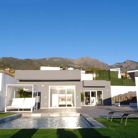 Villa Jvg - Giulia Guimar